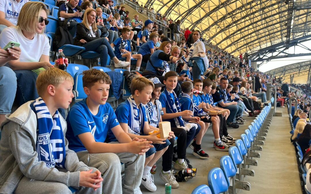 KIBICUJEMY Z KLASĄ – INTEGRACYJNE WYJŚCIE NA MECZ